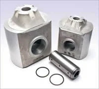 Closed type crosshead