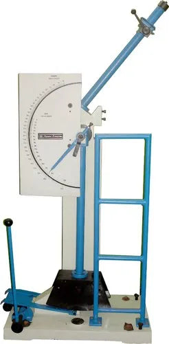 Pendulum Impact Testing Machine - Elevate Your Toughness Testing with Precision - Www.akuracy.org