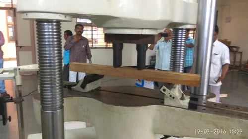 Electronic Universal Testing Machine